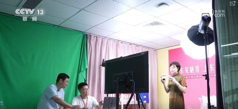 从“跳上一条腿”到“在两条腿上行走”到“在