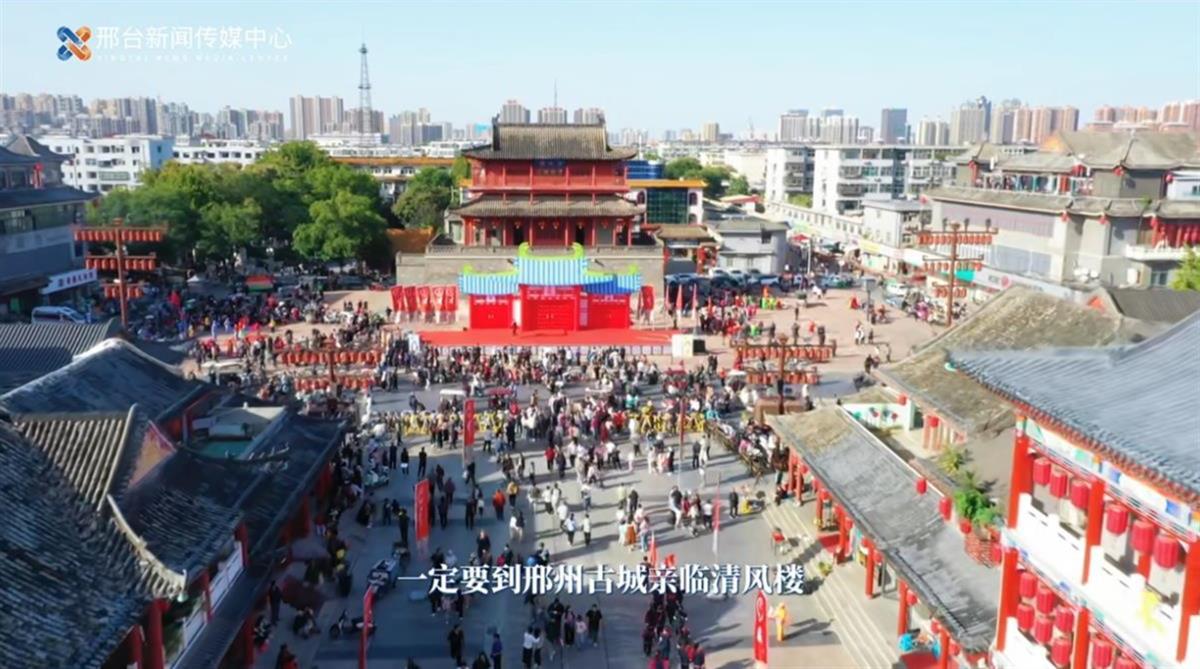 他的家乡是著名的扬佐市！在五月的假期