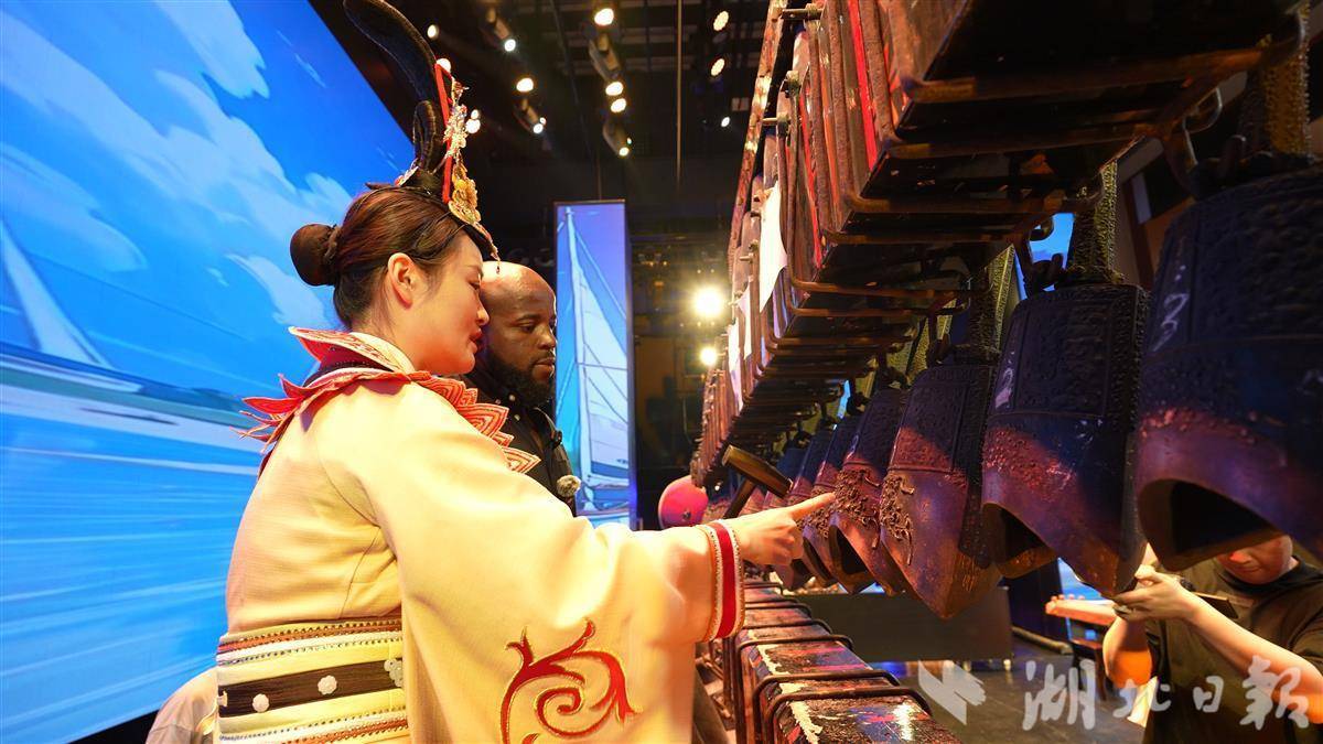 文化中国巡回演唱会在Chime Orchestra中出生的演员