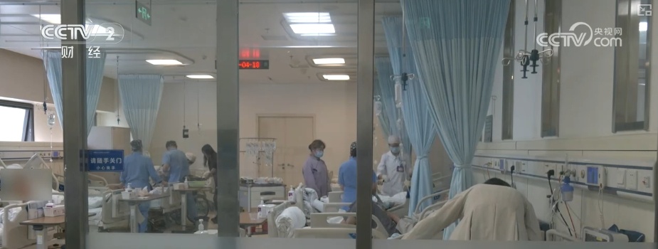 “AI+医疗”规模化使用“加快跑” AI健康办理迎来迸发期构成万亿级商场
