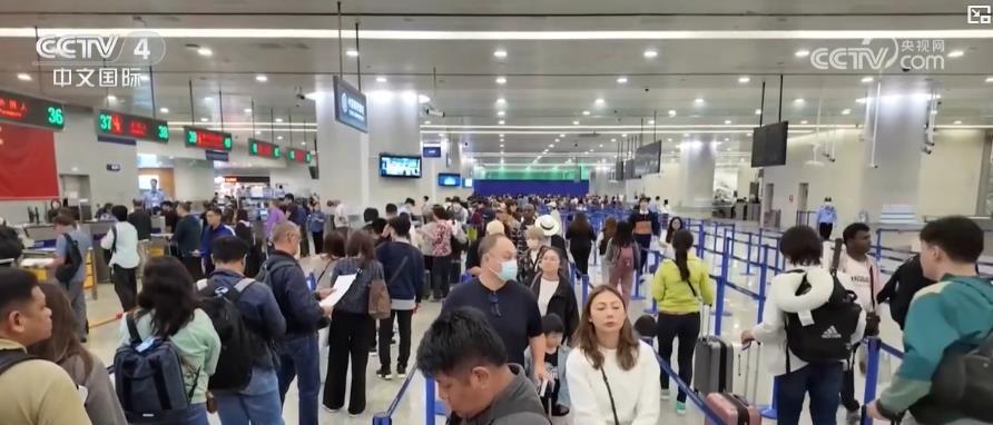 假期中的即将到来的旅程是著名的：寻求不同的