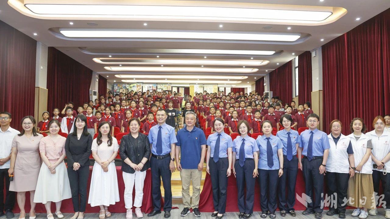 检察官对话小学生，携手关爱共护未来