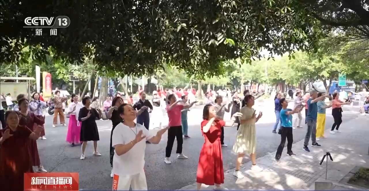 露营、骑行、约一场球……体育公园成为假期热门打卡地