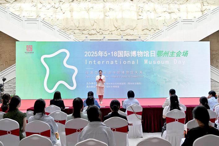 年轻人加强一千年的文化背景，技术更新服务和