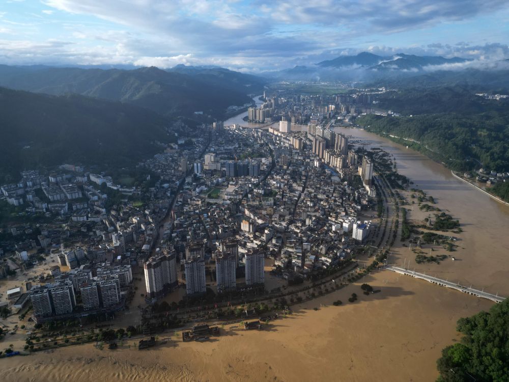 直接攻击吉州朗吉安格的严重洪水灾难|当您听到