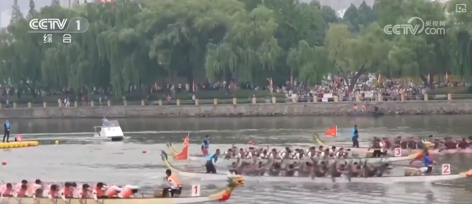 快得千篇一律、玩法五花八门地道“中国范儿”！盘点特色龙舟赛“名场面”(图8)