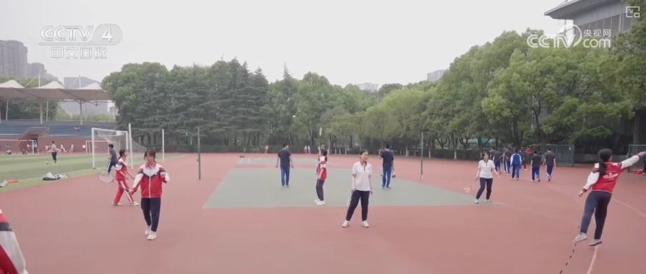 才智化手法为高考保驾护航 暖心关爱为考生供给详尽服务