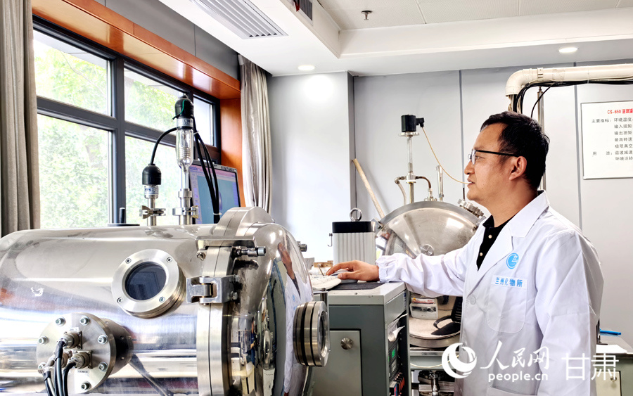 西北部有一个“重型工具”，最美丽的工具是“