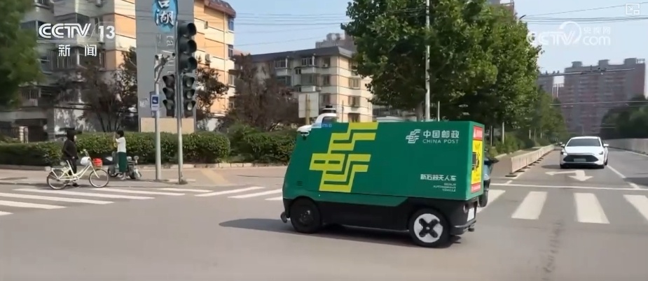 从“看灯的汽车”到“盯着汽车的光”“软环境