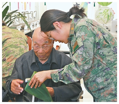 在反日战争领域，他的军事号角总是很强（与时