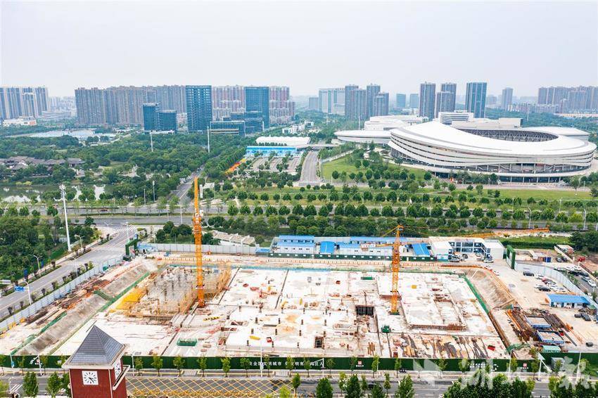 公园是建造和投资的,企业获得了智能能源的新