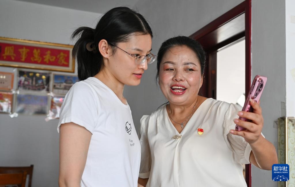 重庆：“一双”有助于土著人减轻负担