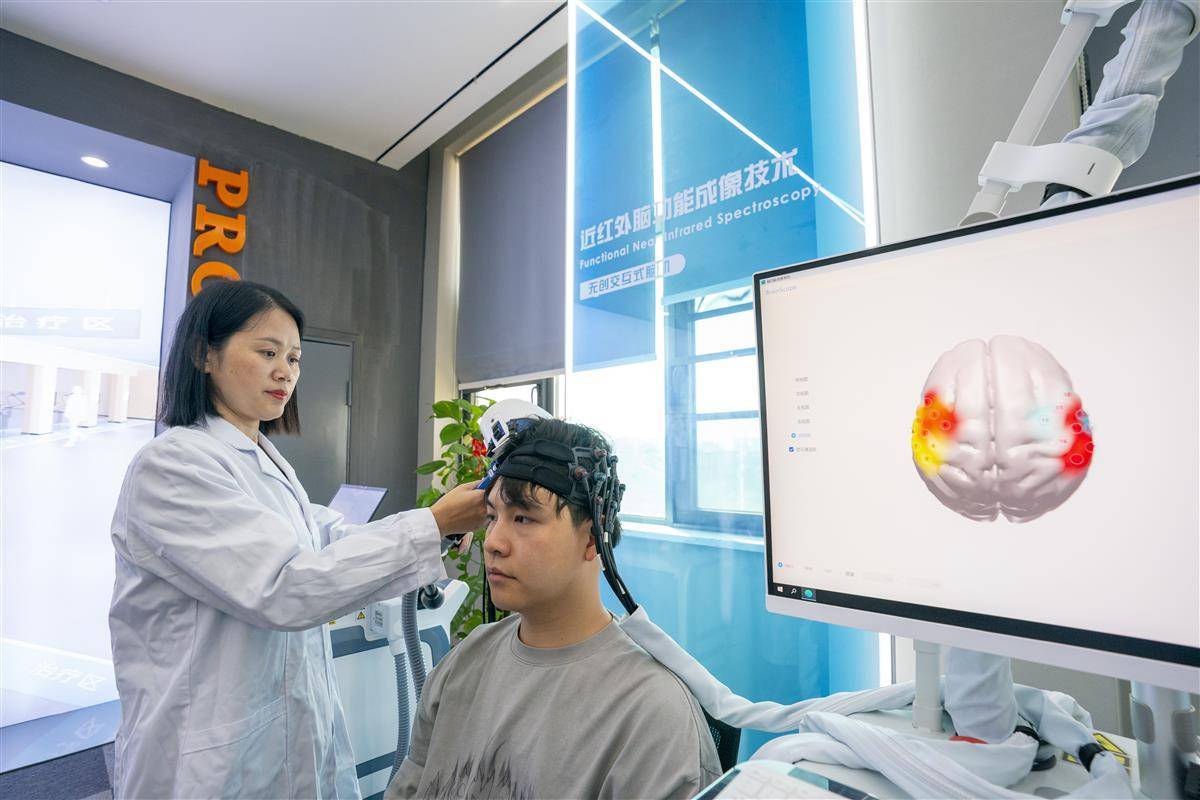 Optics Valley的非侵入性脑部计算机接口新产品已批
