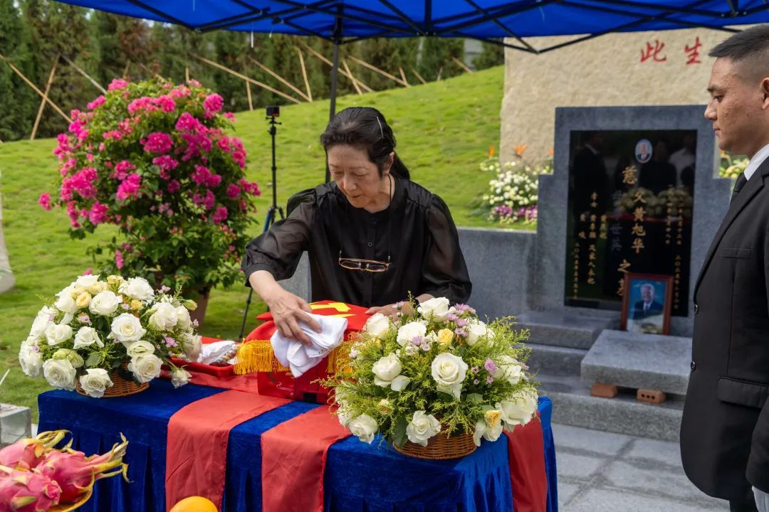 痛别！黄旭华院士今天在家园广东汕尾安葬