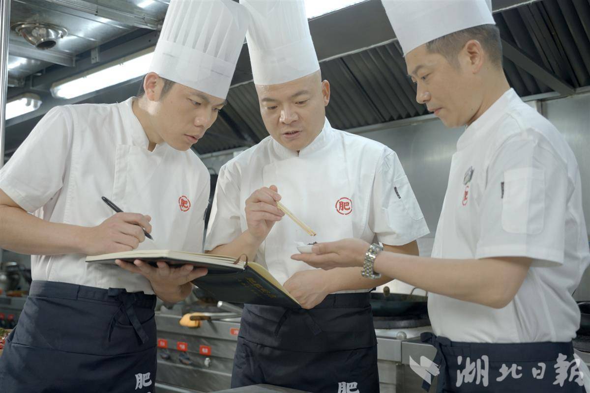真正的Zhi jue丨ta今天如何使用钱来养育“脂肪”