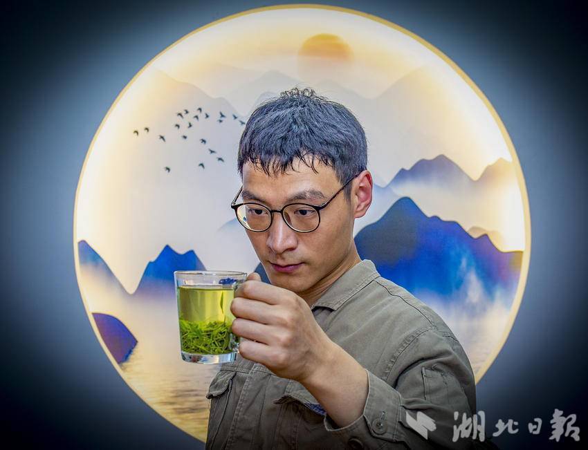 利川：龙渠古韵，茶香悠悠