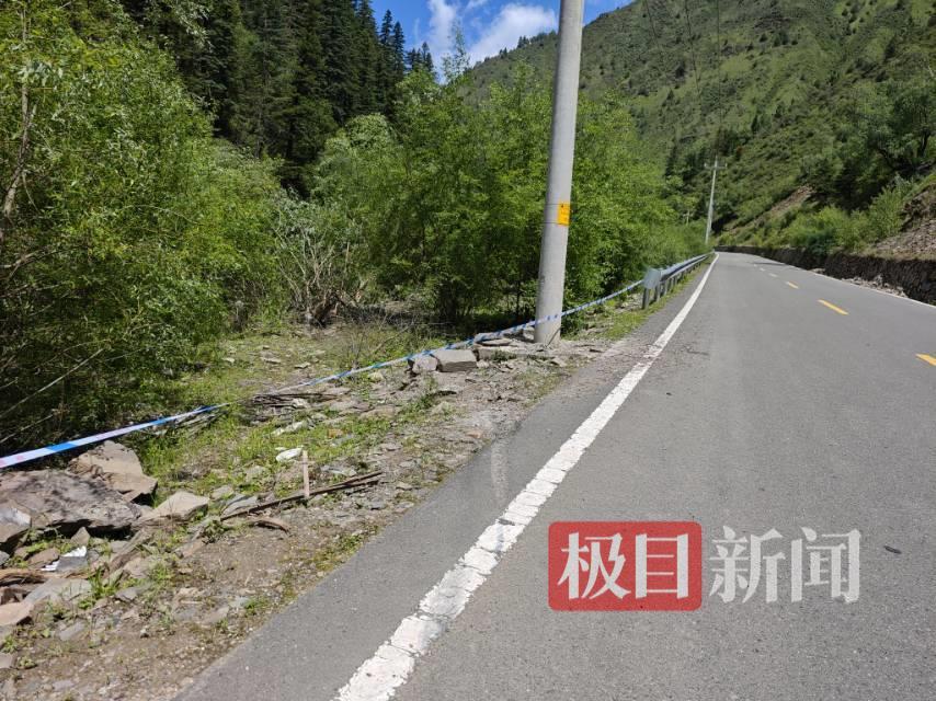 “阿坝旅游车坠河5人失联”最新进展：在下流20公里处找到1具遗体