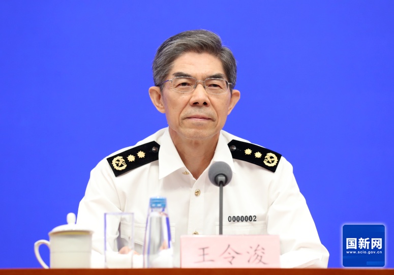 海关总署教你判定Labubu真伪诀窍