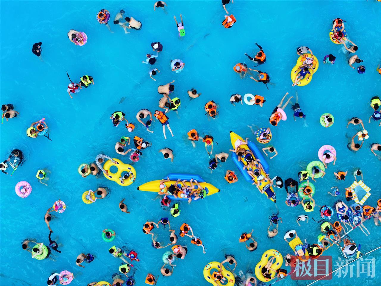 夏天福利来了！武汉40家游水场馆对中小学生免费敞开