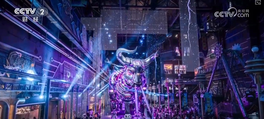 技术使文化有能力“圆形”！街头庞然大物→载