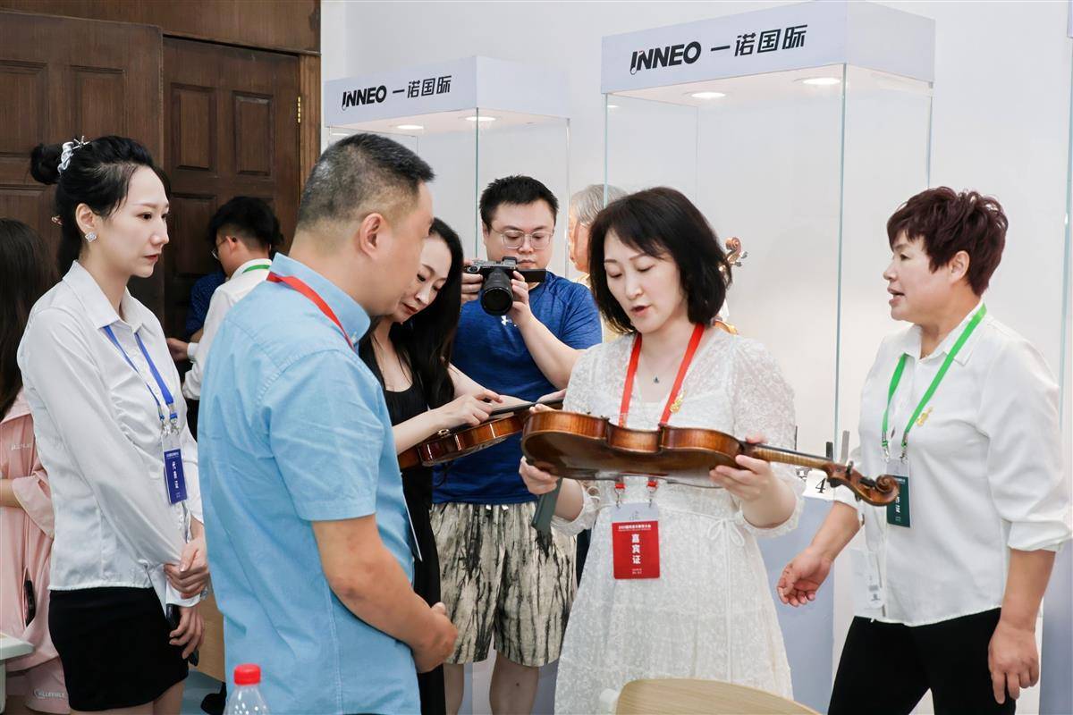 九游娱乐文化：中国提琴产量占全球超一半大师来汉品鉴提琴制作技艺(图3)