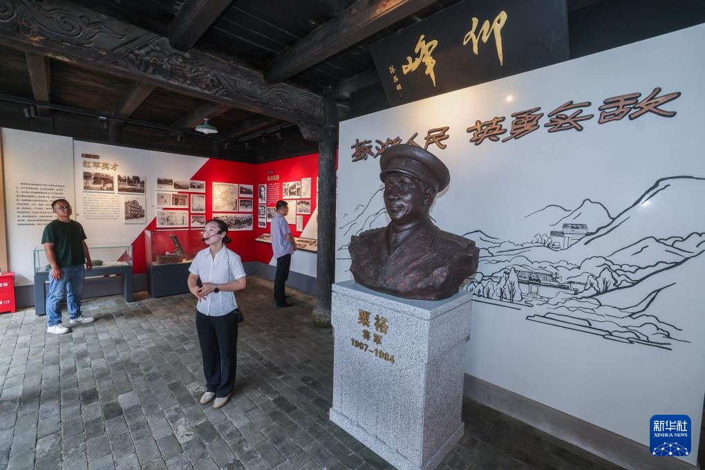 记住历史和武术家，迈山市的蝴蝶的美丽转变，