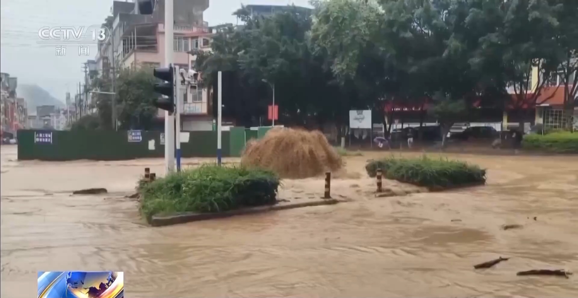 移动,紧急维修,疏and,运河...在不同地方重建