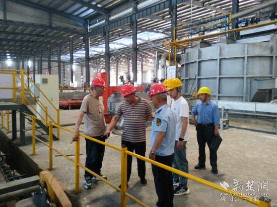 黄梅使用“个人检查”来有效减轻公司的负担