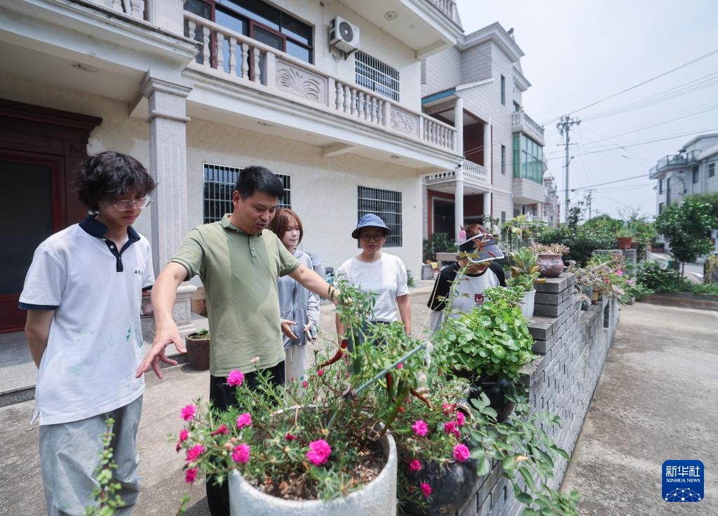 千吉安（Zhejiang）：文化专员帮助乡下重新改变