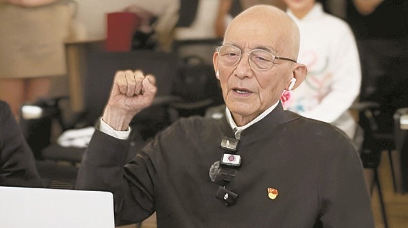 “七一”前夕“爷叔”入党了