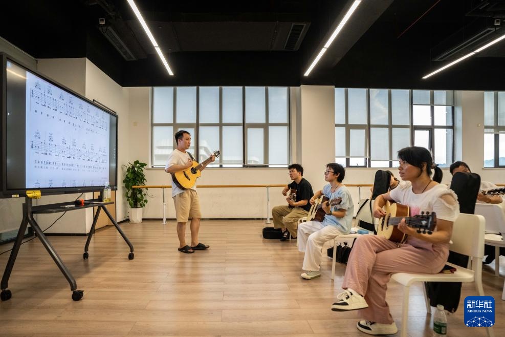 匈奴的长沙：“星光夜校”照亮了Urban Nightlife