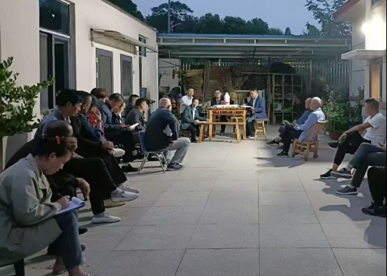 Liu Jinyuan领导的“党的好秘书”