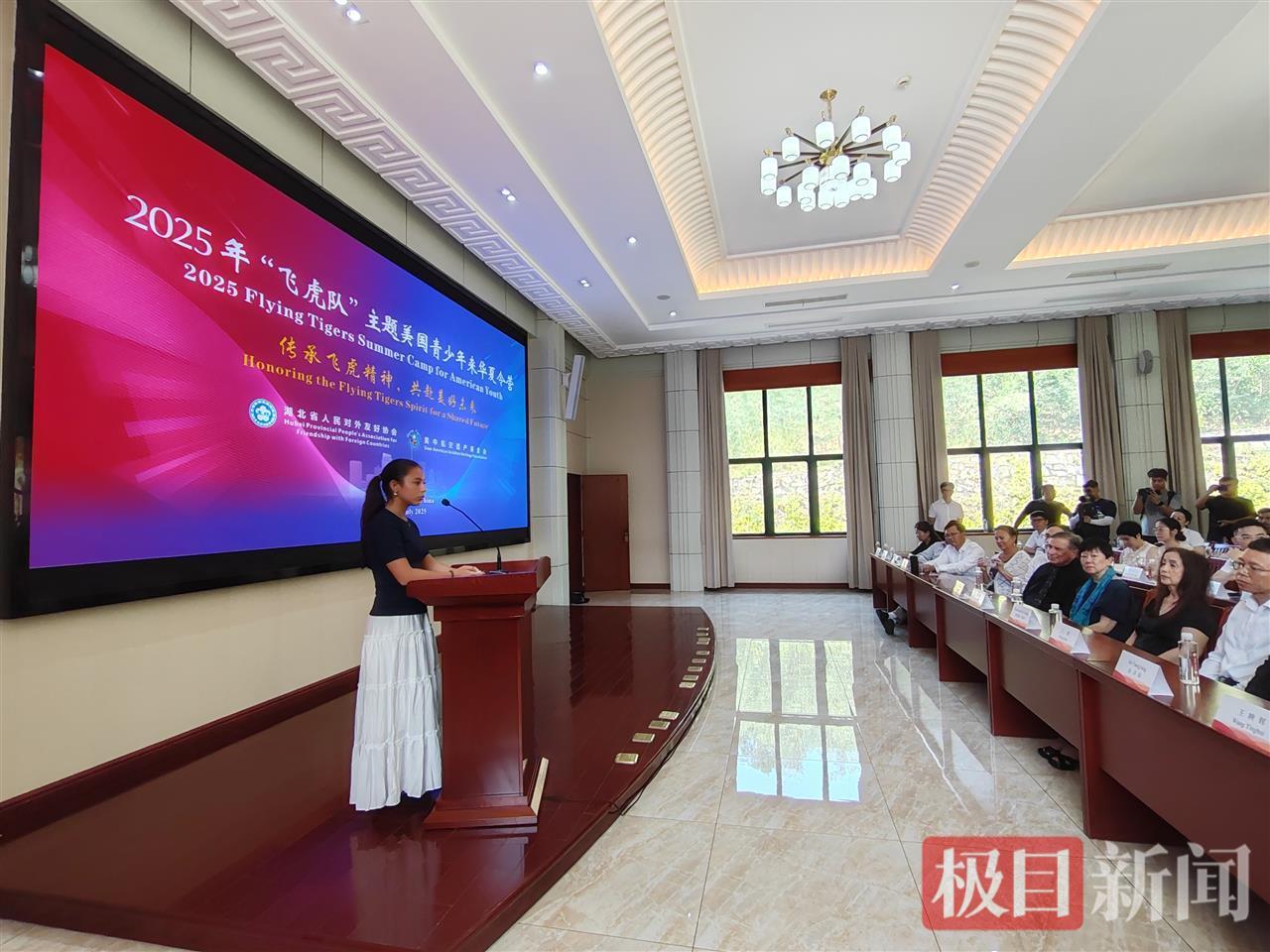 这是第二和第三代飞虎后代！来到中国的母女