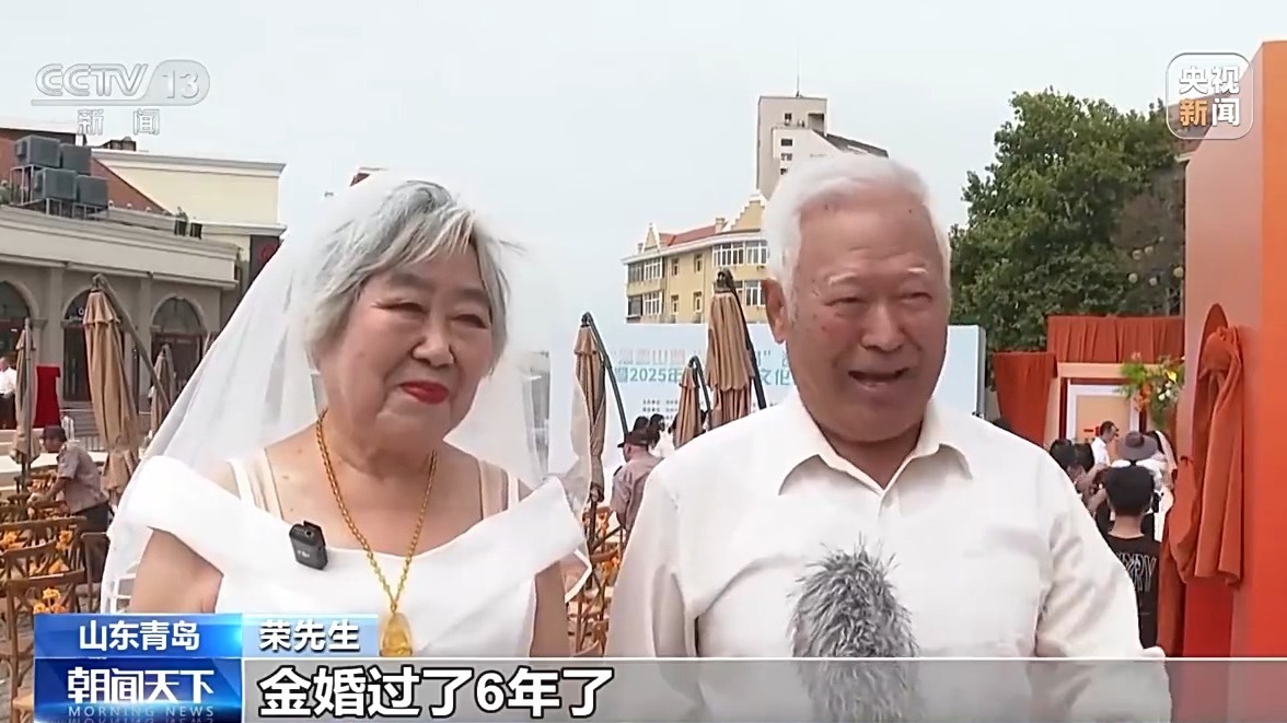 所有地区都在婚姻记录中接近一个小顶峰，并提