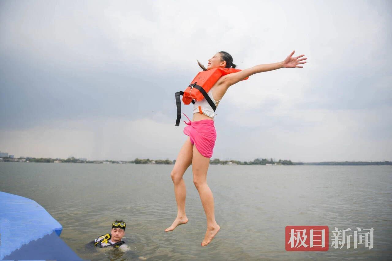 它成立于2025年，当时Uhan“将跳到东湖”！连续