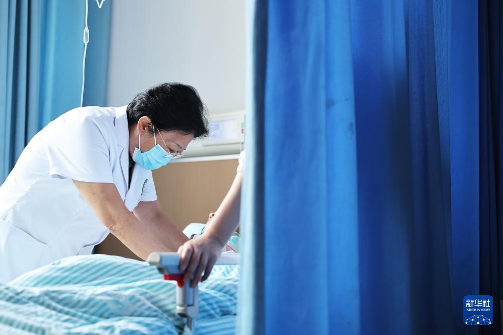 Sichuan Liangshan：医疗团队提供现场帮助，以支持县