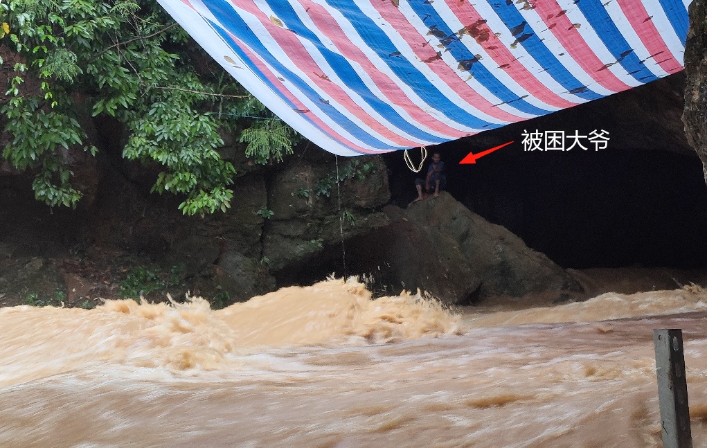 不管预警和同情心如何，顽固的男人在下雨后进