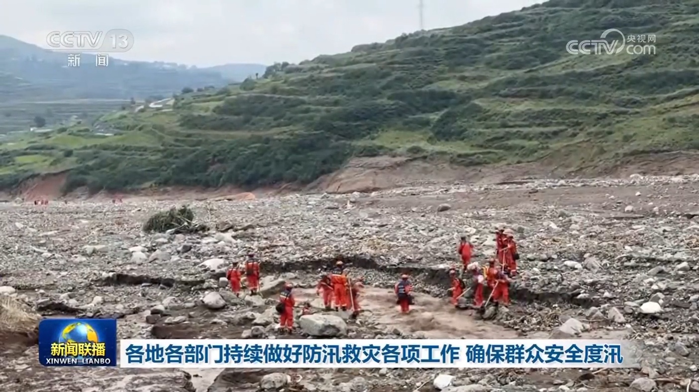 所有地区和部门在预防洪水和救灾方面继续做得