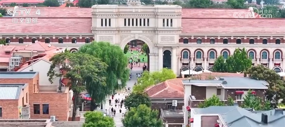 “历史积累 +现代繁荣”完美的整合”，“天津都