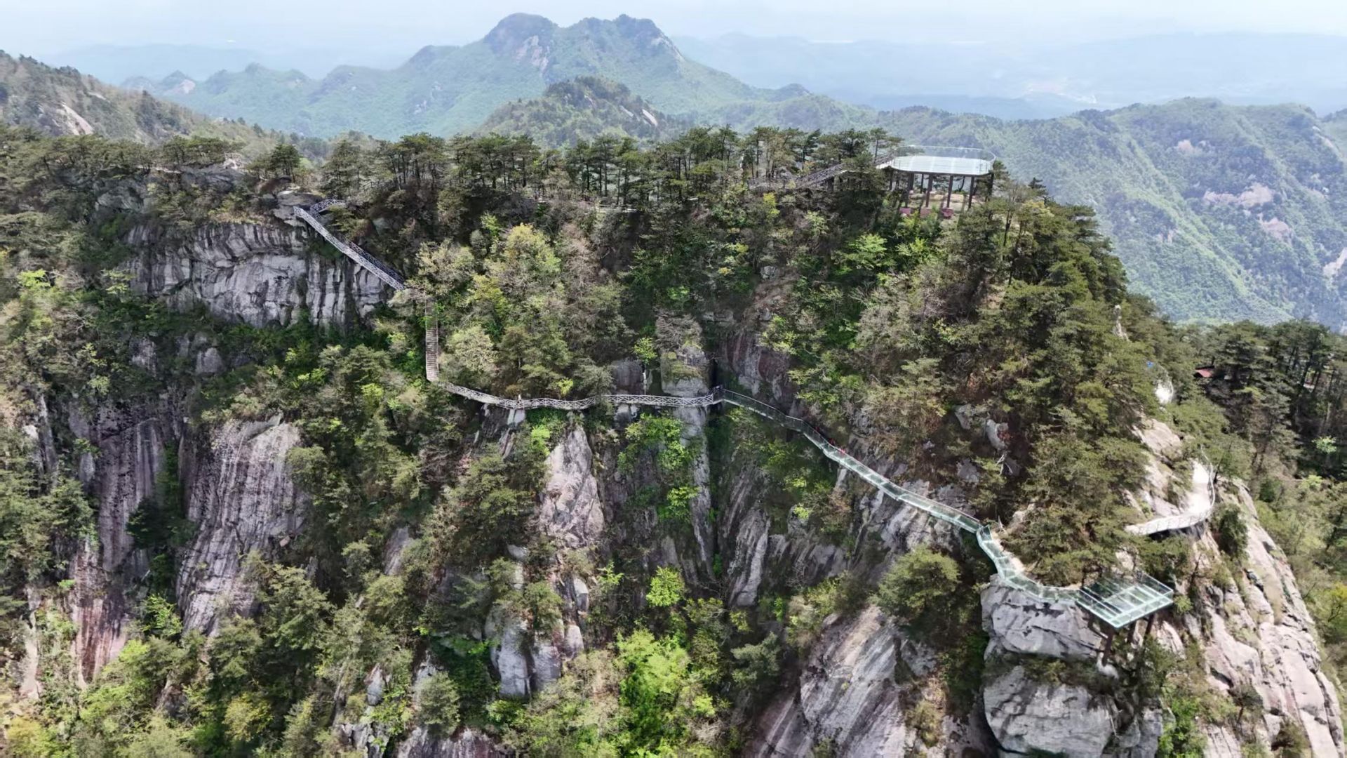 ڱǩжȼٵƽ - ҪڵβͣȻȥɽGuifeng Mountain