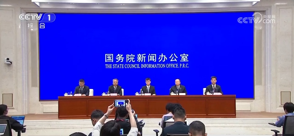 我的国家继续促进退休军事人员的质量和升级，