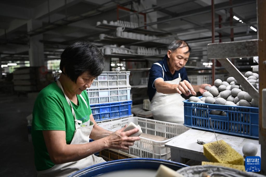 充满活力的中国研发|中国白色DEHUA瓷器出口瓷瓷