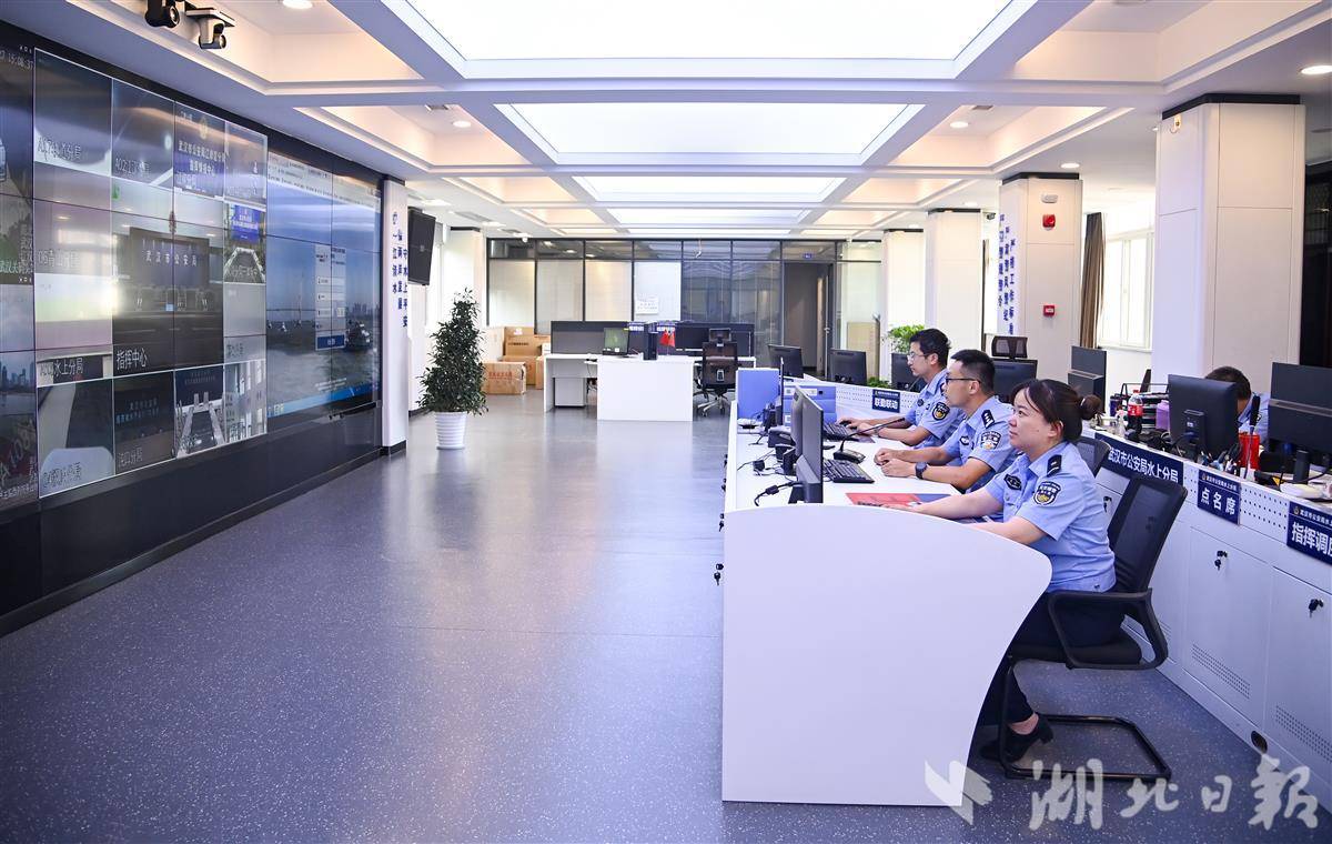 “生态警长”守护武汉绿水青山(图1)