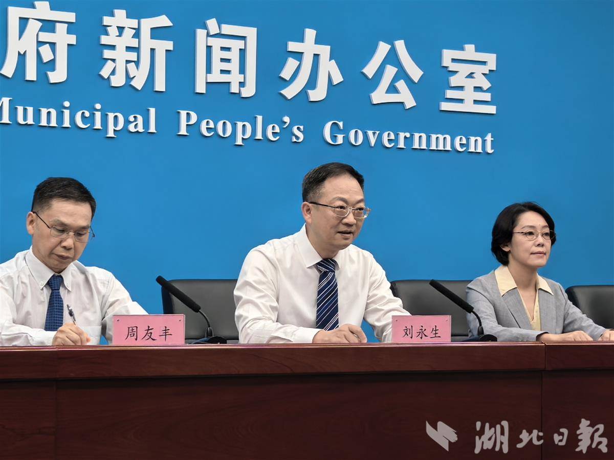 高中的一般入学率超过72％，增加了353,000个新学