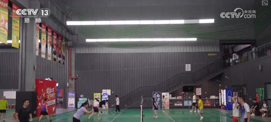 体育惠民既有“温度”也有“活力”赛事热潮涌动成为不可忽视的“经济新力量”(图16)