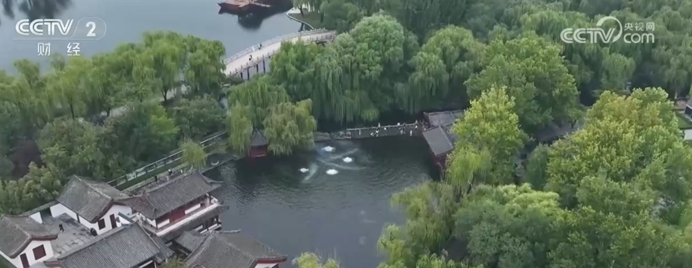 强大的特性，三维，多功能...各个领域推出了“