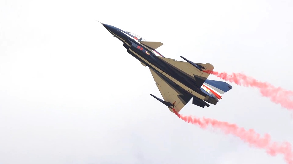 军事专家将帮助您了解露天航空活动