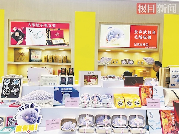 Զ󺰣Ѱҡɫ㡱ĻʹƷĸ