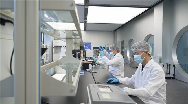 AI模型技术支持，工厂工厂场景实施，这家“小巨