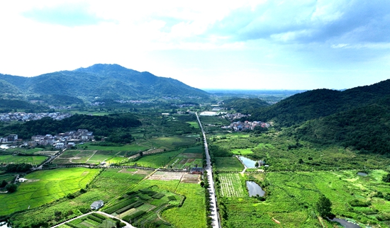 四峰山沿线（十里画廊）_副本.jpg